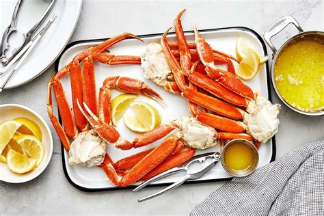 How many carbs are in crab legs steamed 1.5 lb - calories, carbs, nutrition