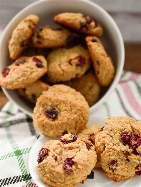 How many carbs are in cranberry oatmeal cookie - calories, carbs, nutrition