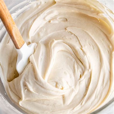 How many carbs are in cream cheese icing, sweet - calories, carbs, nutrition