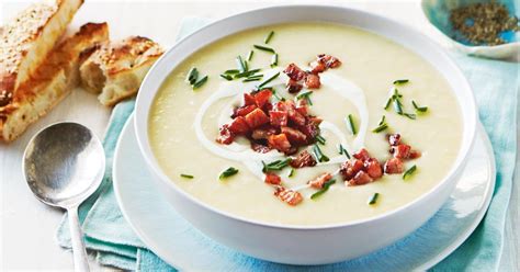 How many carbs are in cream of leek soup with smoked bacon - calories, carbs, nutrition