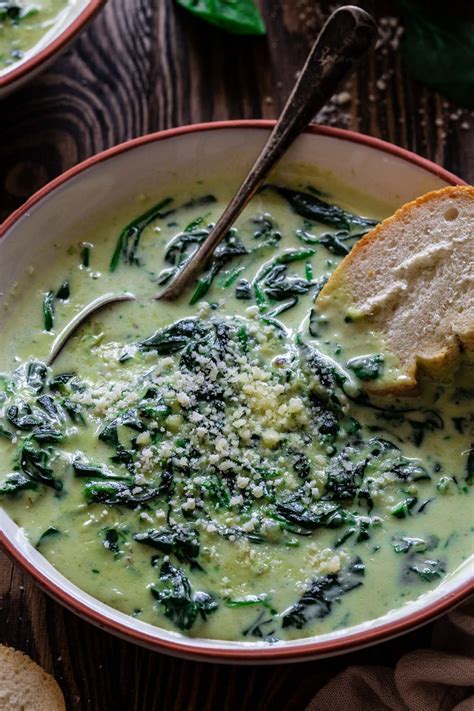 How many carbs are in cream of spinach soup 12 oz - calories, carbs, nutrition