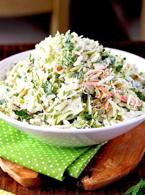 How many carbs are in creamy cilantro cole slaw side salad - calories, carbs, nutrition