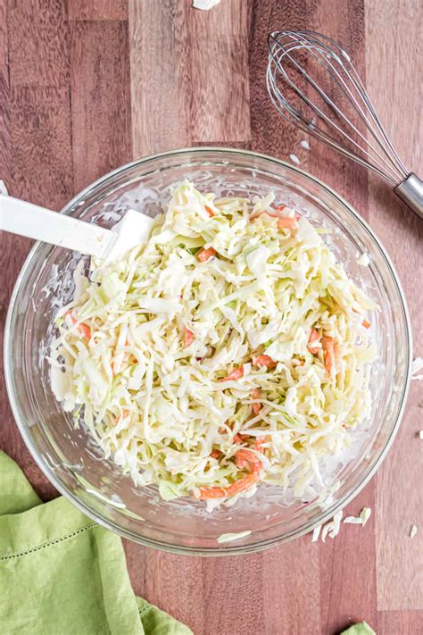 How many carbs are in creamy cole slaw 4 oz - calories, carbs, nutrition