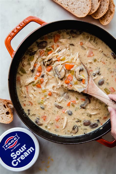 How many carbs are in creamy mushroom chicken soup - calories, carbs, nutrition