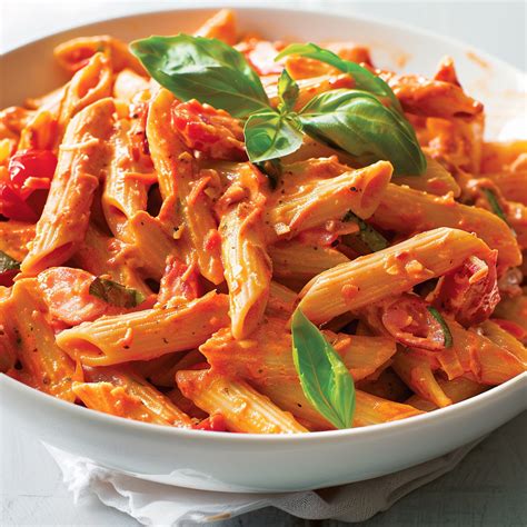 How many carbs are in creamy tomato penne - calories, carbs, nutrition