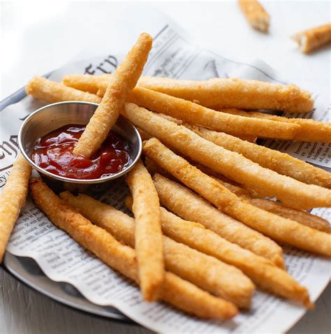 How many carbs are in crispy french fries - calories, carbs, nutrition