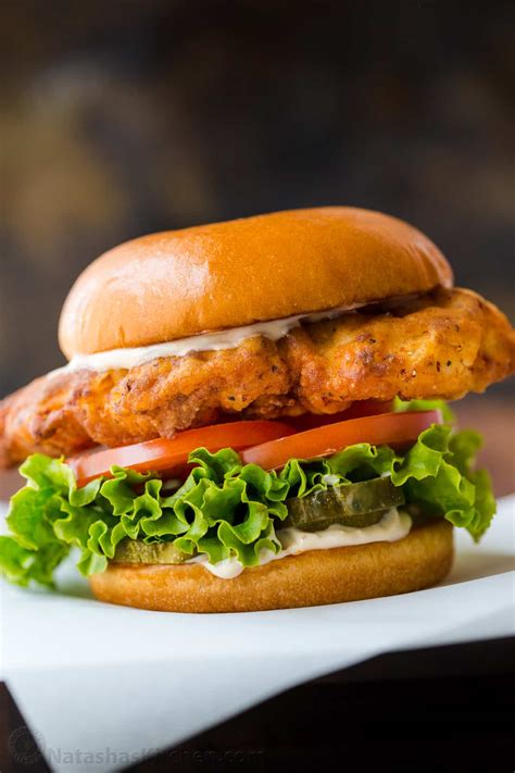 How many carbs are in crispy homestyle chicken sandwich - calories, carbs, nutrition