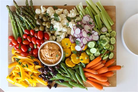 How many carbs are in crudites snack pot - calories, carbs, nutrition