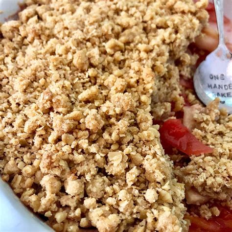 How many carbs are in crumble topping - calories, carbs, nutrition