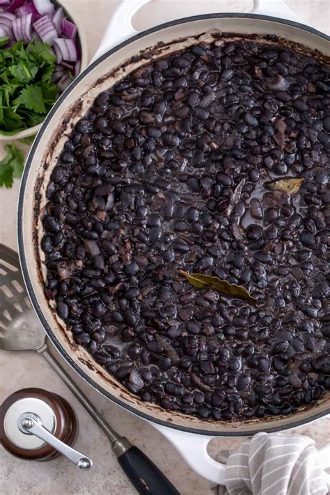 How many carbs are in cuban style black beans - calories, carbs, nutrition