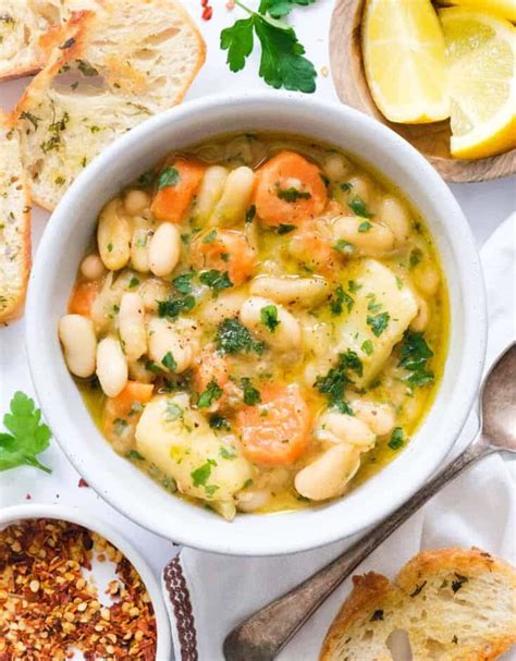 How many carbs are in cuban white bean stew (v) - calories, carbs, nutrition