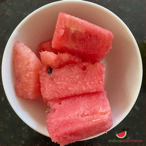 How many carbs are in cubed watermelon (88.0) - calories, carbs, nutrition