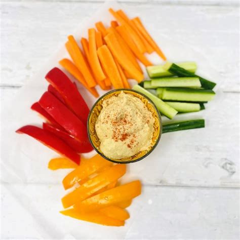 How many carbs are in cucumber pepper hummus snack cup - calories, carbs, nutrition