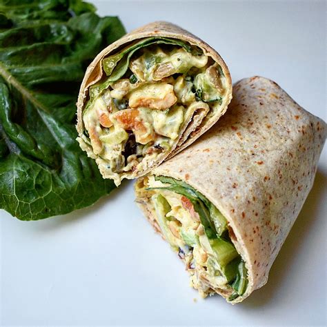 How many carbs are in curried chicken and green apple salad wrap - calories, carbs, nutrition