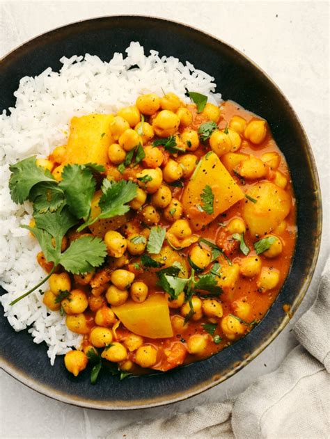 How many carbs are in curried chickpeas - calories, carbs, nutrition