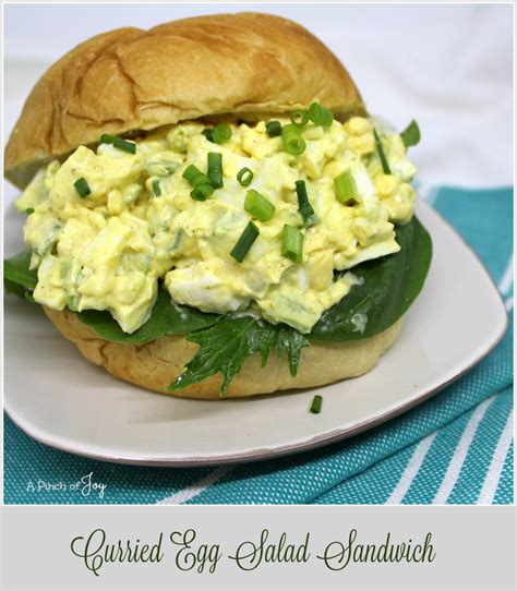 How many carbs are in curried egg salad sandwich - calories, carbs, nutrition