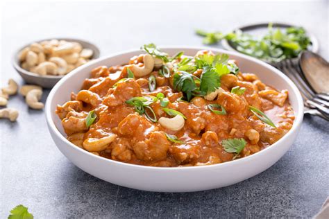 How many carbs are in curry chicken with cashews - calories, carbs, nutrition