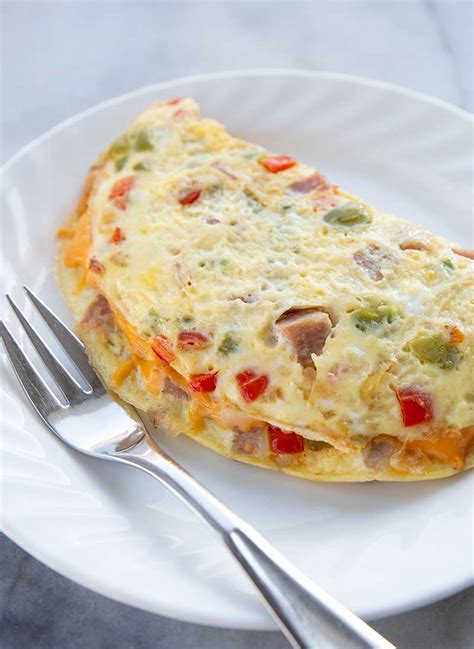 How many carbs are in denver omelet with ham (31163.26) - calories, carbs, nutrition