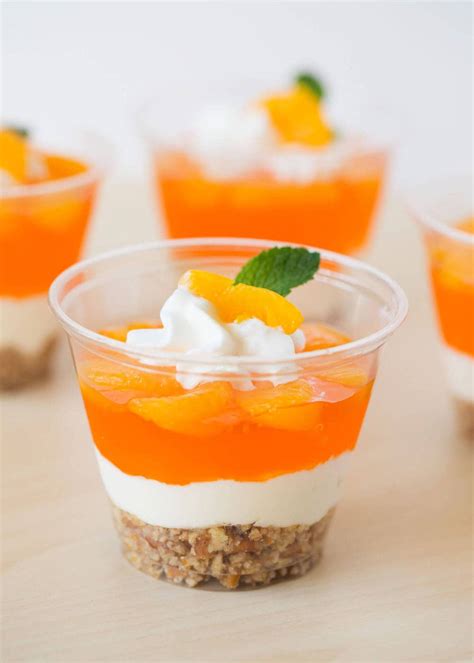 How many carbs are in dessert parfait 5 oz gelatin orange - calories, carbs, nutrition