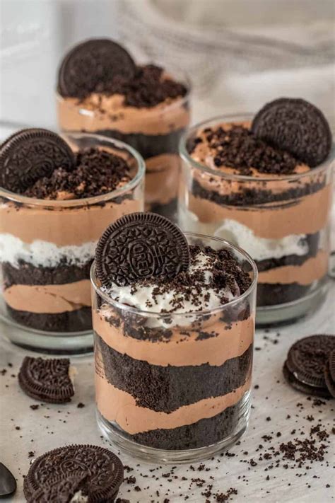 How many carbs are in dessert parfait 5 oz pudding oreo crumble - calories, carbs, nutrition