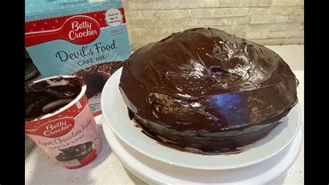How many carbs are in devil's food pudding cake - calories, carbs, nutrition