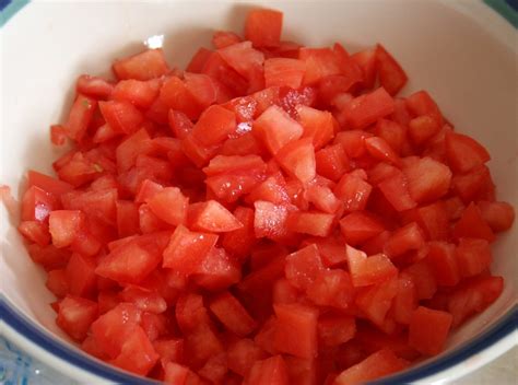 How many carbs are in diced fresh tomatoes - calories, carbs, nutrition