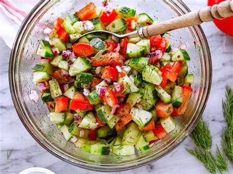 How many carbs are in diced tomato, onion and dill pickles - calories, carbs, nutrition