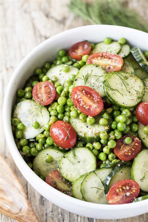 How many carbs are in dilled pea salad - calories, carbs, nutrition