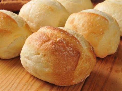 How many carbs are in dinner roll - calories, carbs, nutrition