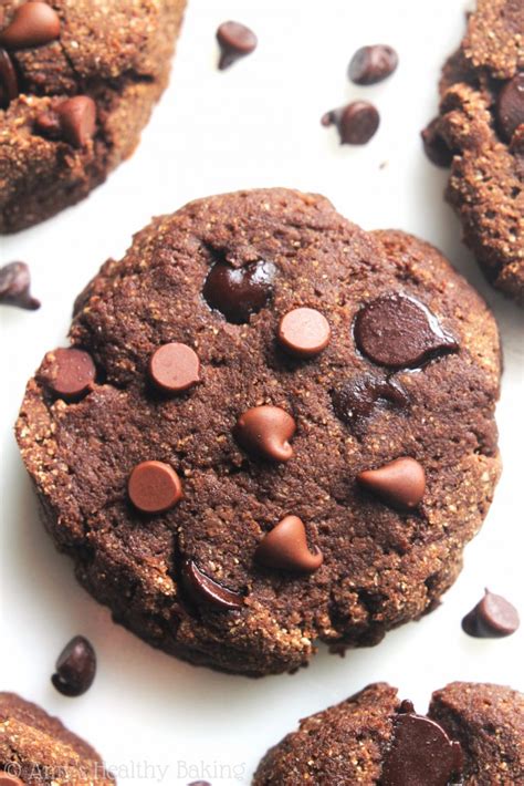 How many carbs are in double chocolate chip cookie - calories, carbs, nutrition