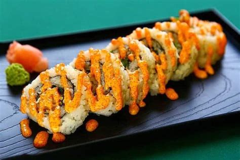 How many carbs are in dynamite roll, sushi - calories, carbs, nutrition