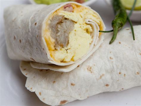 How many carbs are in egg, cheese, turkey sausage wrap - calories, carbs, nutrition