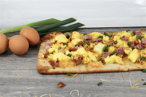 How many carbs are in egg breakfast flatbread pizza - calories, carbs, nutrition