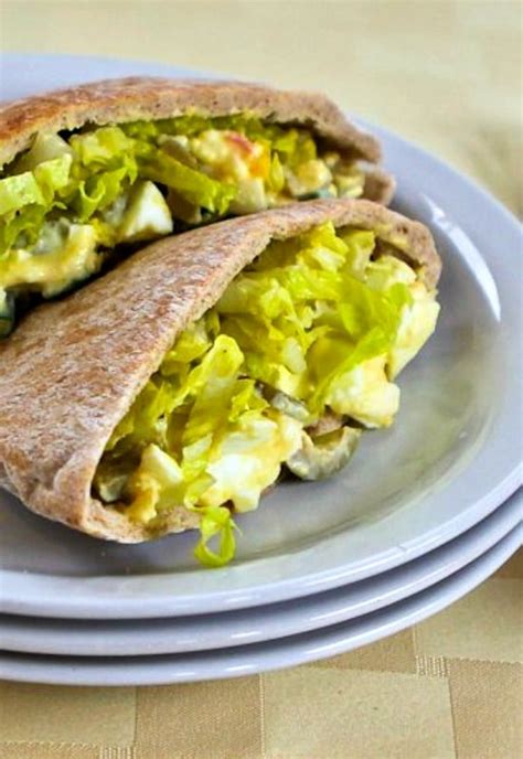 How many carbs are in egg salad in a whole wheat pita (1932.24) - calories, carbs, nutrition