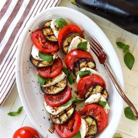 How many carbs are in eggplant caprese fold - calories, carbs, nutrition