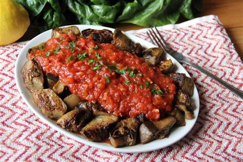 How many carbs are in eggplant marinara panini - calories, carbs, nutrition