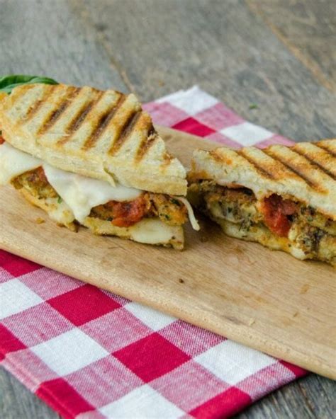 How many carbs are in eggplant panini - calories, carbs, nutrition