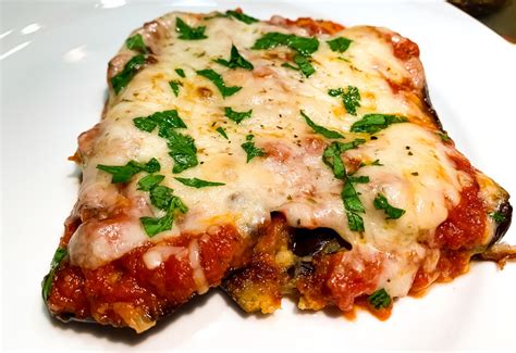 How many carbs are in eggplant parmesan stromboli - calories, carbs, nutrition