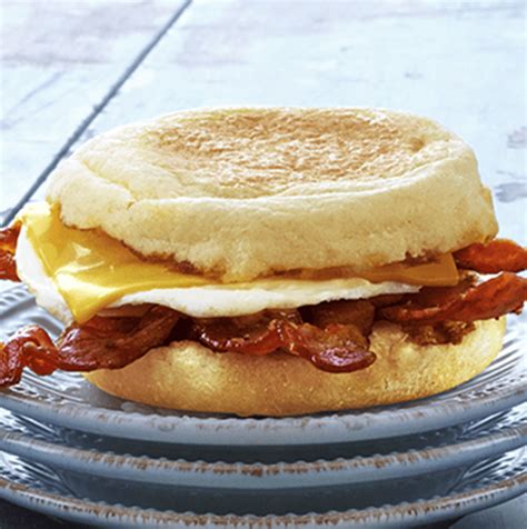 How many carbs are in english muffin with cheese egg - calories, carbs, nutrition