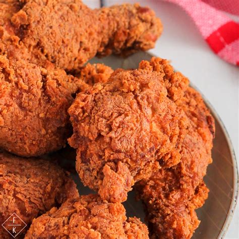 How many carbs are in extra crispy fried chicken - calories, carbs, nutrition