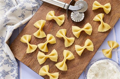 How many carbs are in farfalle aletea - calories, carbs, nutrition