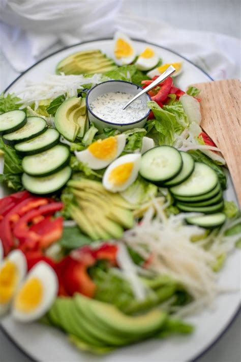 How many carbs are in farmers market salad - calories, carbs, nutrition