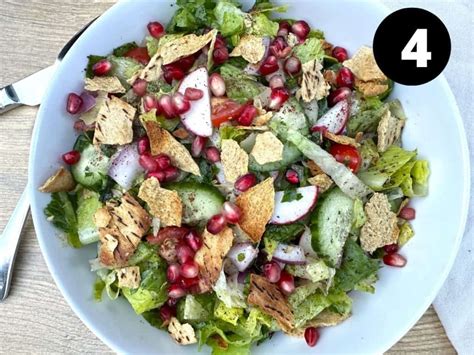 How many carbs are in fattoush salad - calories, carbs, nutrition