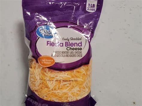 How many carbs are in fiesta shredded cheese - calories, carbs, nutrition