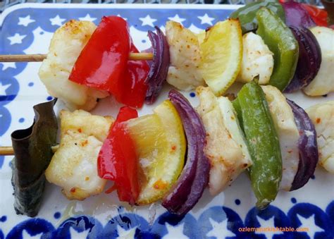 How many carbs are in fish skewers with peppers and onions - calories, carbs, nutrition