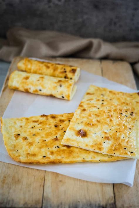 How many carbs are in flatbread crisps - calories, carbs, nutrition