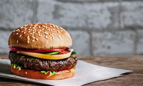 How many carbs are in fresh pressed hamburger - calories, carbs, nutrition