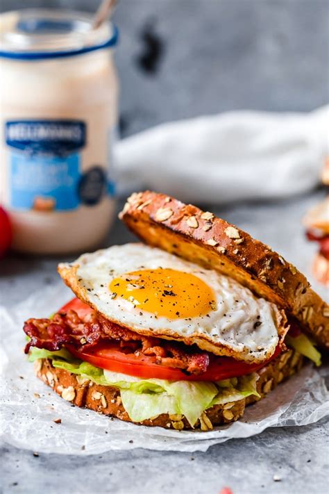 How many carbs are in fried egg blt sandwich - calories, carbs, nutrition