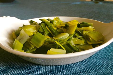 How many carbs are in fried leeks topping - calories, carbs, nutrition