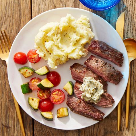 How many carbs are in garlic grilled beef with cilantro mashed potatoes - calories, carbs, nutrition